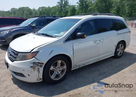 2013 Honda Odyssey Touring/Touring Elite from USA, damaged, VIN 5FNRL5H94DB009418